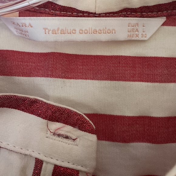 SOLD Red and off white stripped blouse - Picture 13 of 15